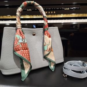 Garden Party Style Leather Tote